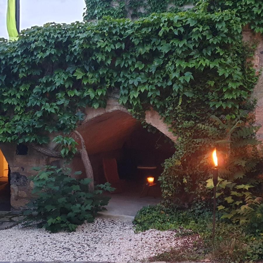 サン・サトゥルマン La Tour Noble Bed & Breakfast エクステリア 写真