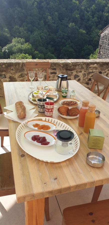サン・サトゥルマン La Tour Noble Bed & Breakfast エクステリア 写真