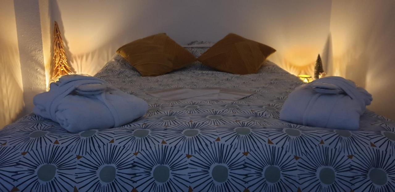 サン・サトゥルマン La Tour Noble Bed & Breakfast エクステリア 写真